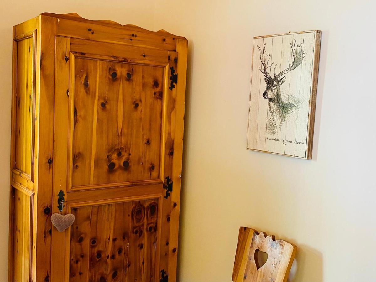 Dolomiti Di Brenta House Apartment มาดอนนาดีกัมปิโญ ภายนอก รูปภาพ