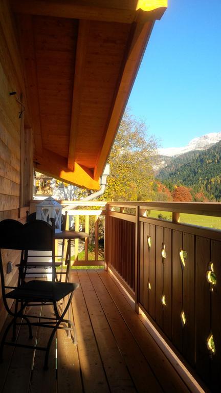 Dolomiti Di Brenta House Apartment มาดอนนาดีกัมปิโญ ภายนอก รูปภาพ